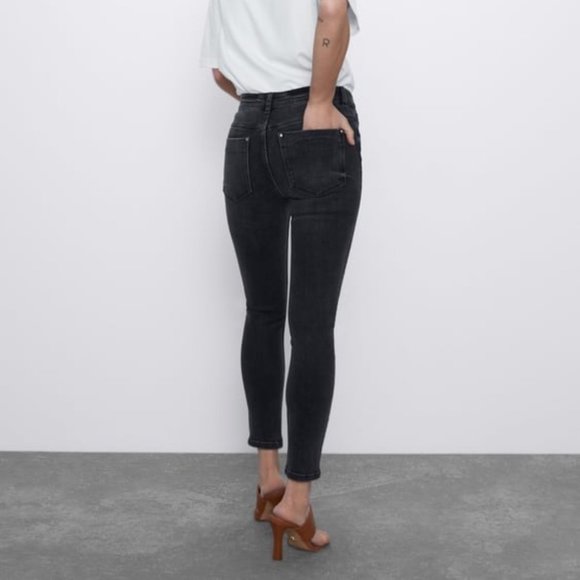 Zara Basic Denim 1975 Charcoal Wash Low-Rise Skinny Jeans, 6